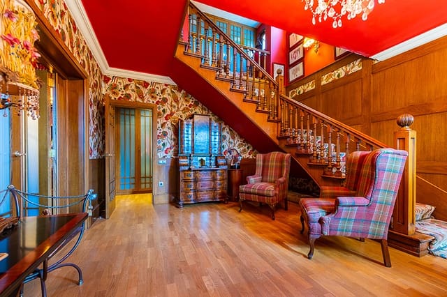 6 bedroom Villa for sale in Rocafort - € 1,600,000 (Ref: 5199850)