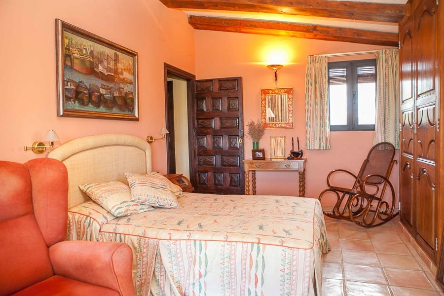 4 soveværelse Villa til salg i Gilet - € 790.000 (Ref: 5199864)