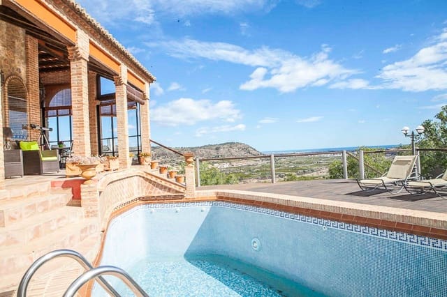 4 bedroom Villa for sale in Gilet - € 790,000 (Ref: 5199864)