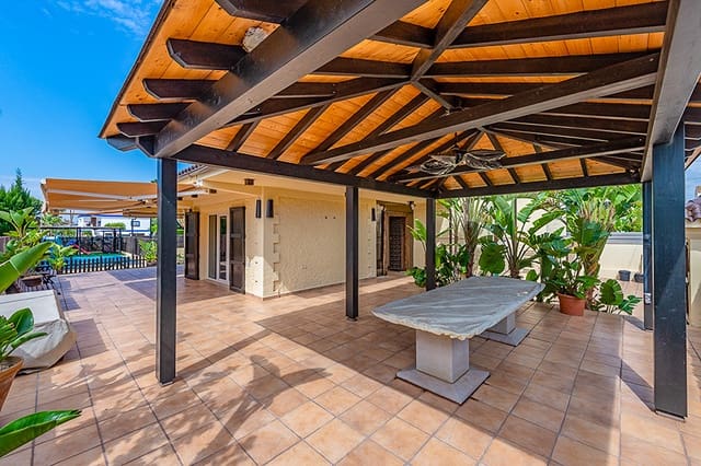 3 soveværelse Villa til salg i Chilches - € 540.000 (Ref: 5199932)