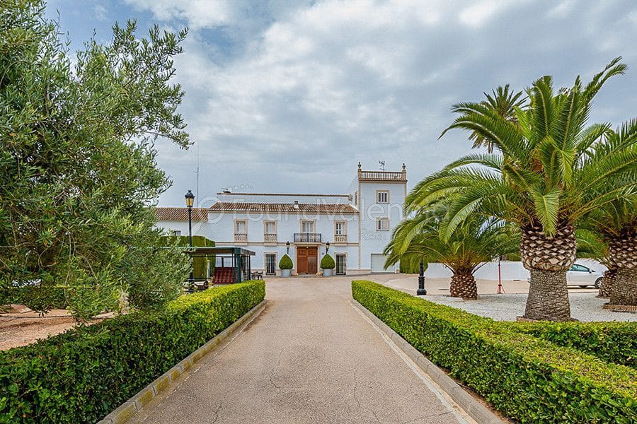 7 soverom Finca/Herregård til salgs i Chiva - € 2 300 000 (Ref: 5199951)