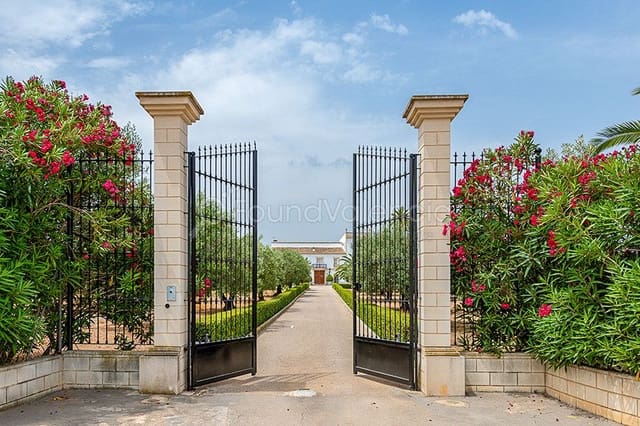 7 bedroom Finca/Country House for sale in Chiva - € 2,300,000 (Ref: 5199951)