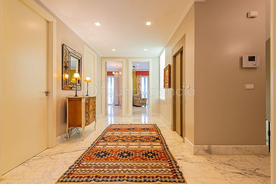 7 soveværelse Villa til salg i Valencia by - € 3.900.000 (Ref: 5199983)