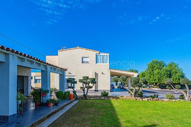 6 bedroom Villa for sale in Sagunto / Sagunt - € 975,000 (Ref: 6379416)