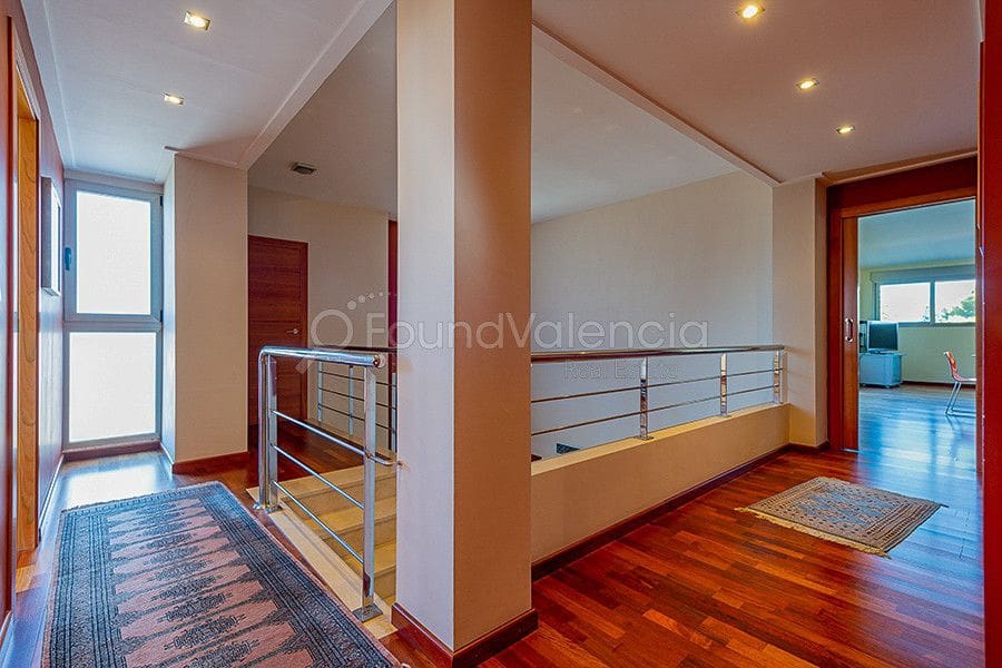 4 soveværelse Villa til salg i L'Alcudia - € 550.000 (Ref: 6379428)