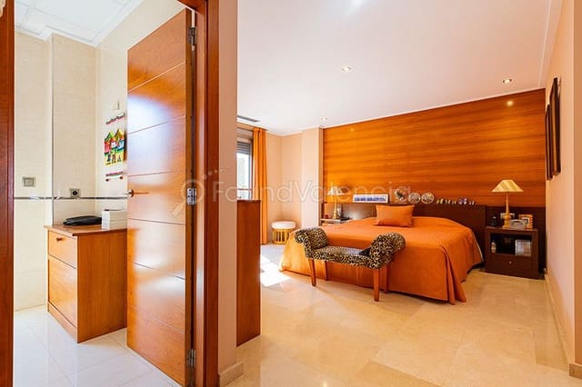 4 bedroom Villa for sale in L'Alcúdia - € 550,000 (Ref: 6379428)