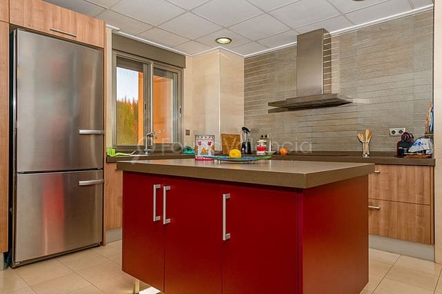 4 bedroom Villa for sale in L'Alcúdia - € 550,000 (Ref: 6379428)