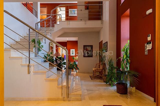 4 bedroom Villa for sale in L'Alcúdia - € 550,000 (Ref: 6379428)