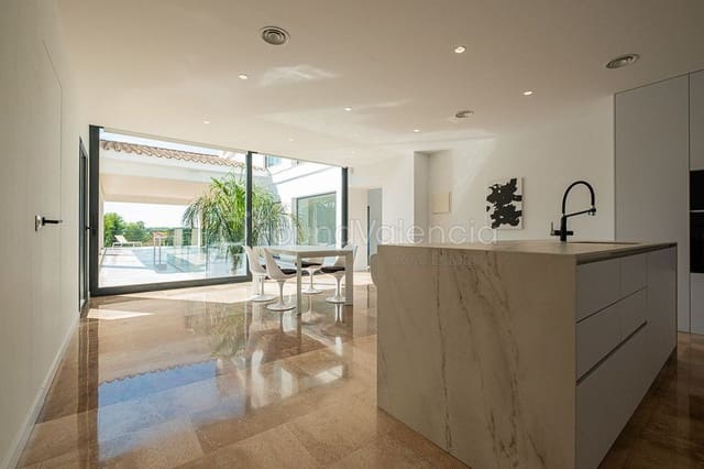 7 soverom Villa til salgs i Chiva - € 1 400 000 (Ref: 6379435)