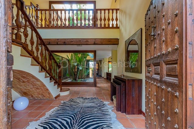 5 soverom Villa til salgs i San Antonio de Benagéber - € 1 400 000 (Ref: 6386706)