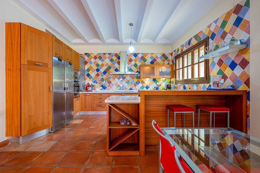 5 slaapkamer Villa te koop in San Antonio de Benageber - € 1.400.000 (Ref: 6386706)