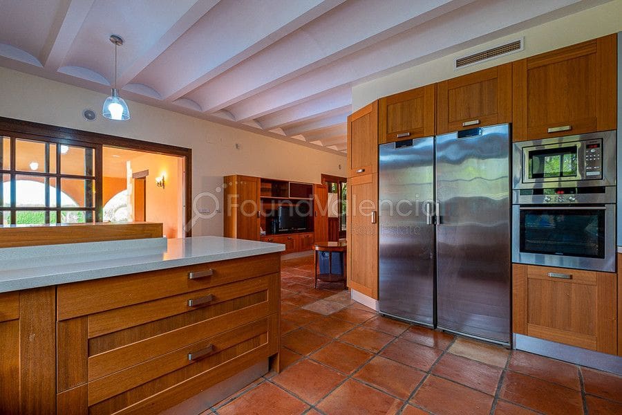 5 slaapkamer Villa te koop in San Antonio de Benageber - € 1.400.000 (Ref: 6386706)