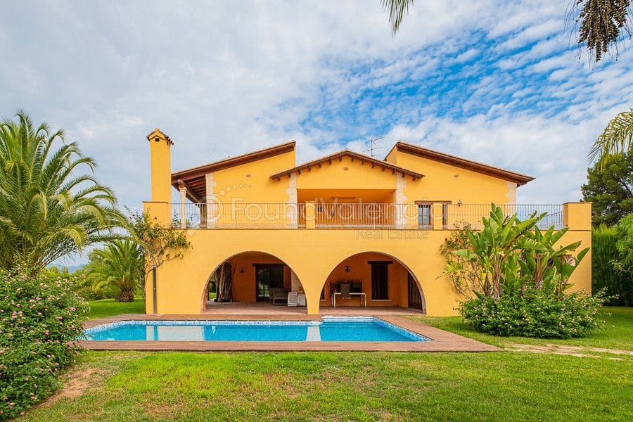 5 slaapkamer Villa te koop in San Antonio de Benageber - € 1.400.000 (Ref: 6386706)