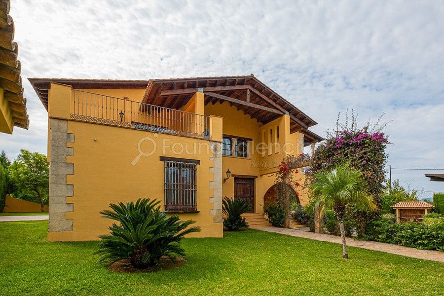 5 slaapkamer Villa te koop in San Antonio de Benageber - € 1.400.000 (Ref: 6386706)