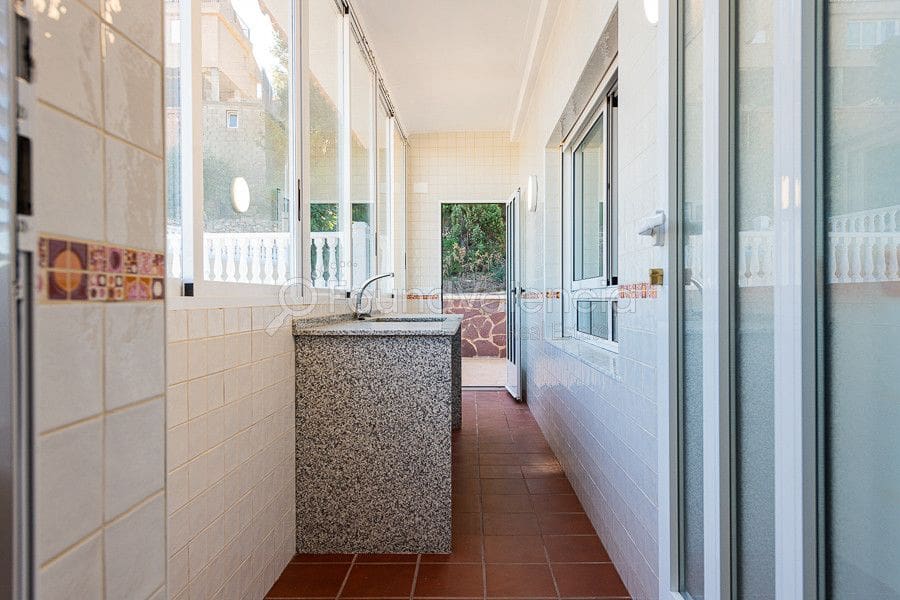 3 soverom Villa til salgs i Gilet - € 450 000 (Ref: 6428892)