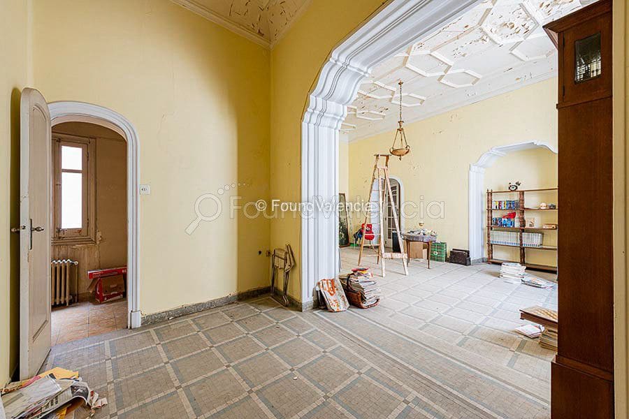 Byhus til salg i Valencia by - € 7.000.000 (Ref: 6559746)