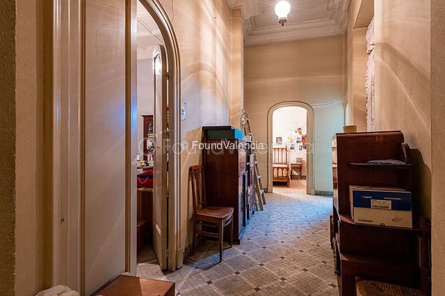 Townhouse for sale in Valencia city - € 7,000,000 (Ref: 6559746)