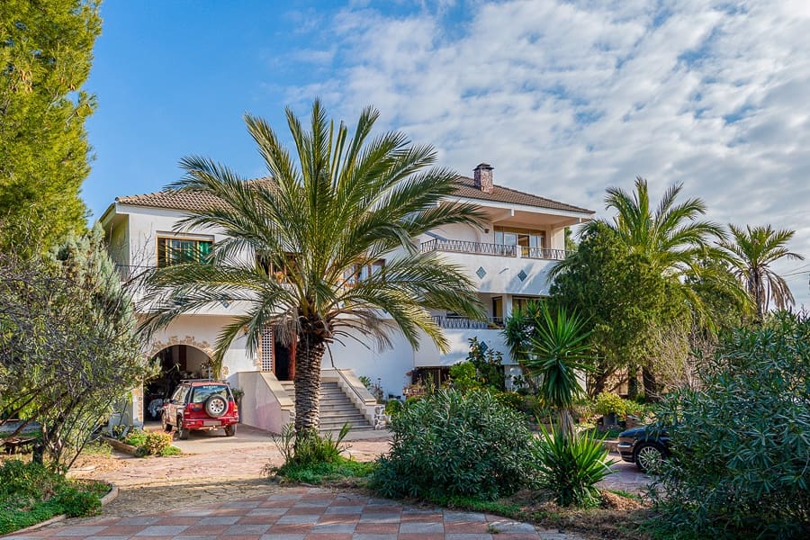 5 soveværelse Villa til salg i Gilet - € 620.000 (Ref: 6593563)