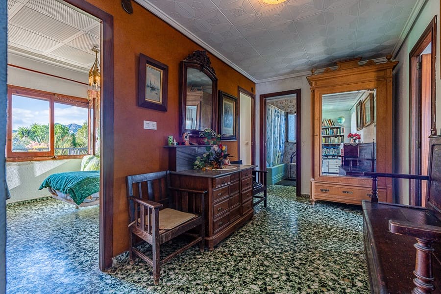 5 soveværelse Villa til salg i Gilet - € 620.000 (Ref: 6593563)