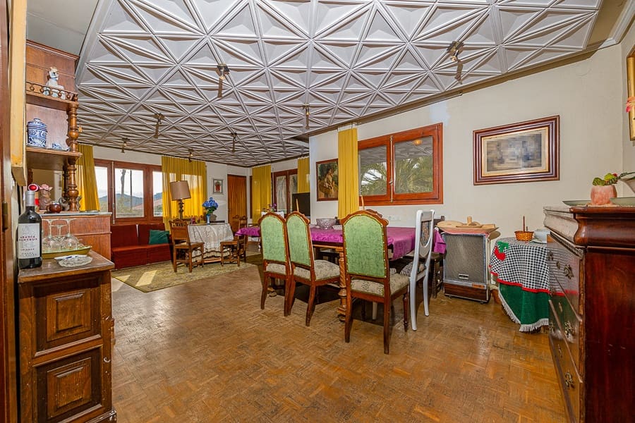 5 soveværelse Villa til salg i Gilet - € 620.000 (Ref: 6593563)