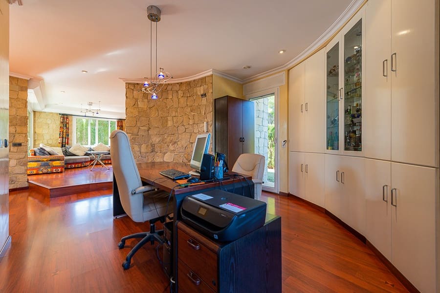 5 soverom Villa til salgs i Serra - € 790 000 (Ref: 6633819)