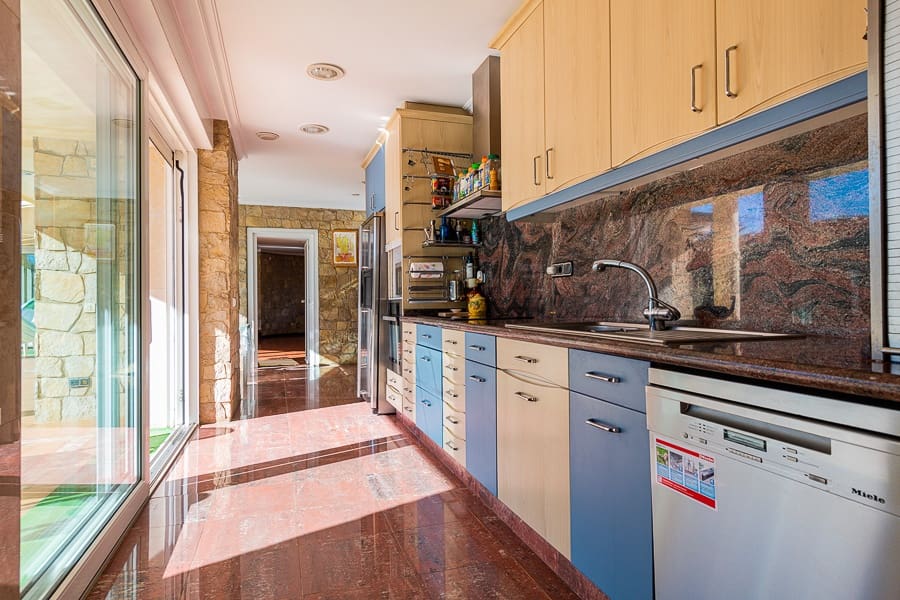 5 soverom Villa til salgs i Serra - € 790 000 (Ref: 6633819)