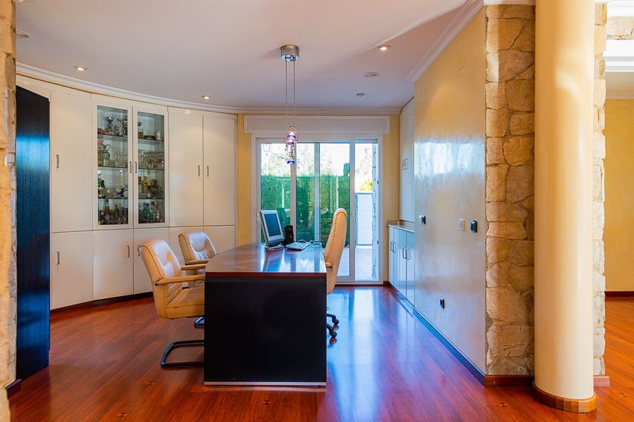 5 soverom Villa til salgs i Serra - € 790 000 (Ref: 6633819)