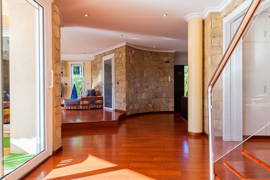 5 soverom Villa til salgs i Serra - € 790 000 (Ref: 6633819)