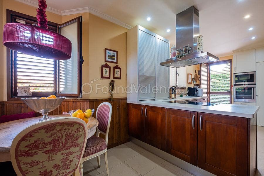 7 soverom Villa til salgs i Betera - € 950 000 (Ref: 7013527)