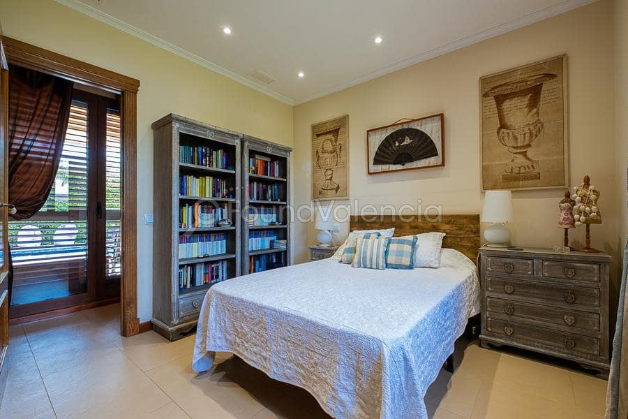 7 soverom Villa til salgs i Betera - € 950 000 (Ref: 7013527)