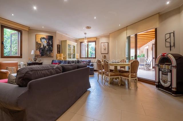 7 makuuhuone Huvila myytävänä paikassa Bétera - 950 000 € (Ref: 7013527)