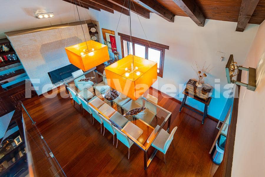 4 sovrum Villa till salu i Requena - 880 001 € (Ref: 7183349)