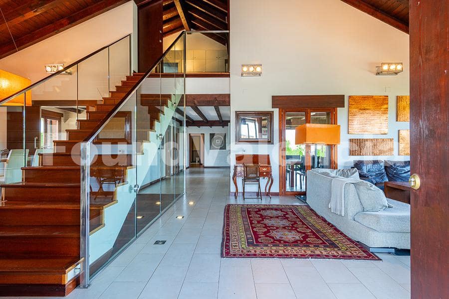 4 sovrum Villa till salu i Requena - 880 001 € (Ref: 7183349)