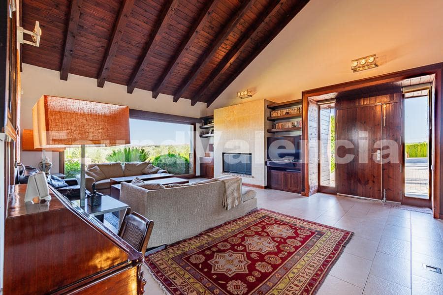 4 sovrum Villa till salu i Requena - 880 001 € (Ref: 7183349)