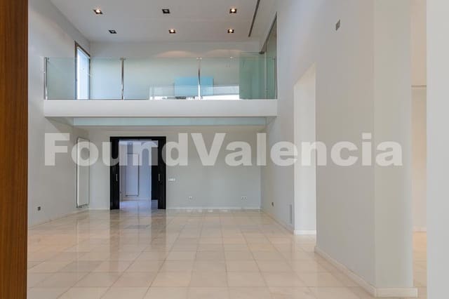 5 bedroom Villa for sale in Rocafort - € 1,800,000 (Ref: 7244280)