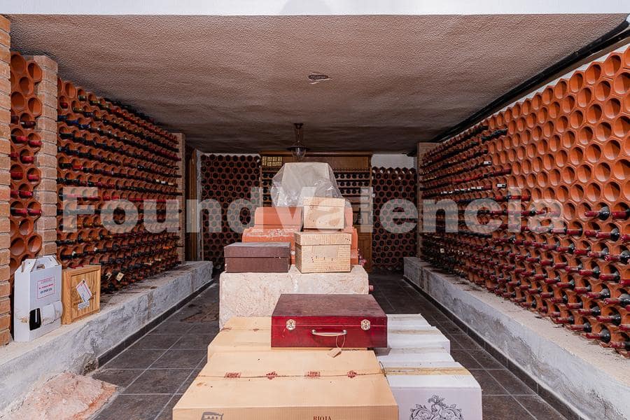 7 slaapkamer Villa te koop in Burriana / Borriana - € 1.200.000 (Ref: 7250584)