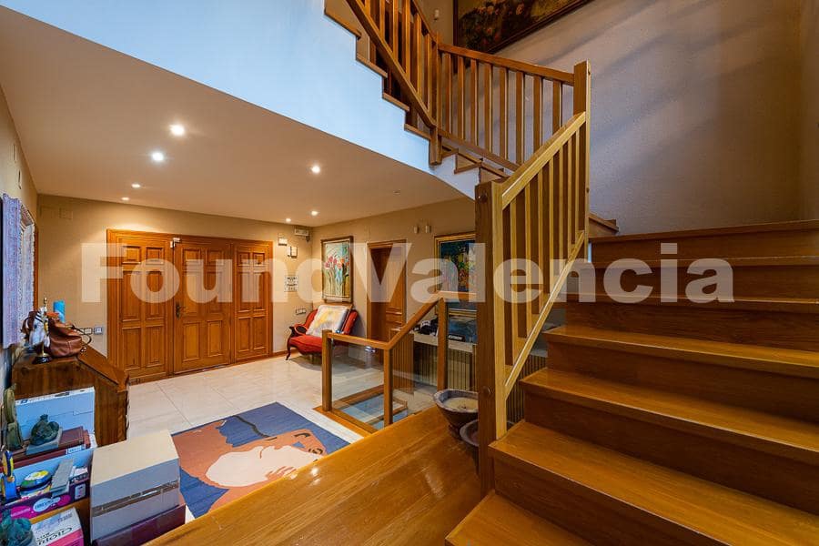 7 slaapkamer Villa te koop in Burriana / Borriana - € 1.200.000 (Ref: 7250584)