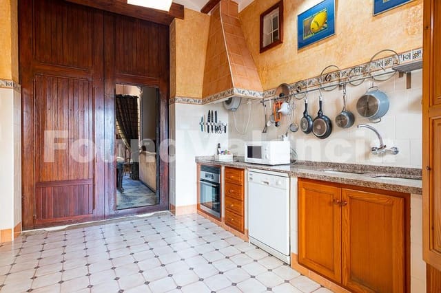 4 bedroom Villa for sale in Alzira - € 535,000 (Ref: 7329874)