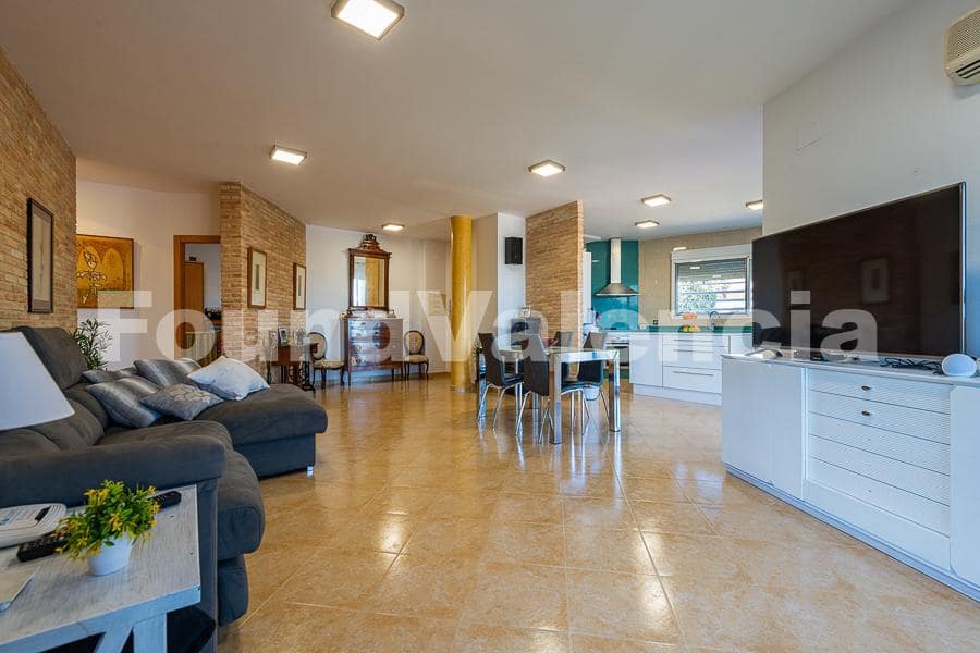 4 soveværelse Villa til salg i Alberic - € 525.000 (Ref: 7372277)