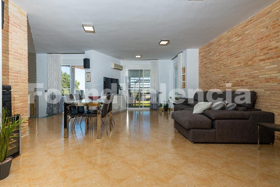 4 soveværelse Villa til salg i Alberic - € 525.000 (Ref: 7372277)