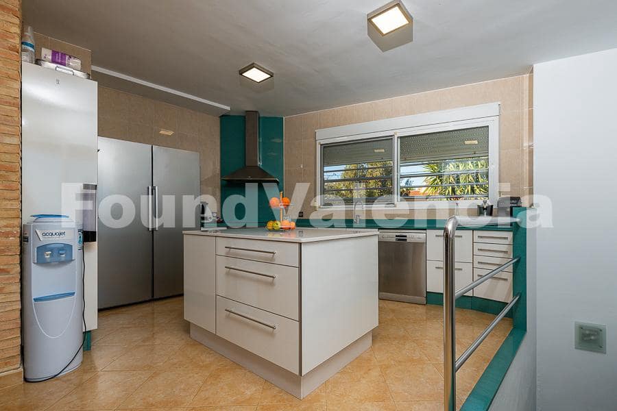 4 soveværelse Villa til salg i Alberic - € 525.000 (Ref: 7372277)