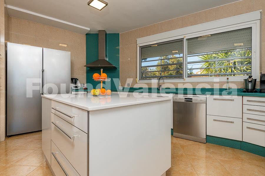 4 soveværelse Villa til salg i Alberic - € 525.000 (Ref: 7372277)