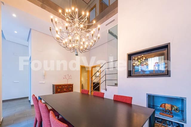5 bedroom Apartment for sale in Alberic - € 450,000 (Ref: 7373803)