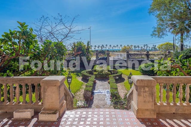 8 bedroom Villa for sale in Burriana / Borriana - € 1,600,000 (Ref: 7450499)