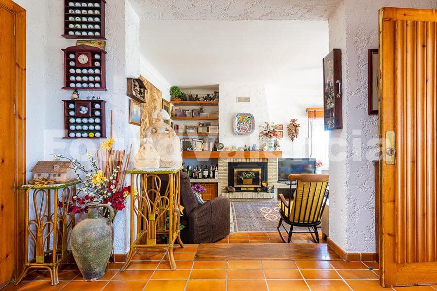 5 slaapkamer Villa te koop in Chiva - € 550.000 (Ref: 7555886)