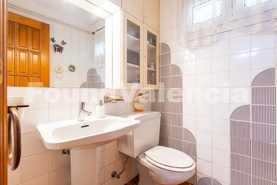 5 slaapkamer Villa te koop in Chiva - € 550.000 (Ref: 7555886)