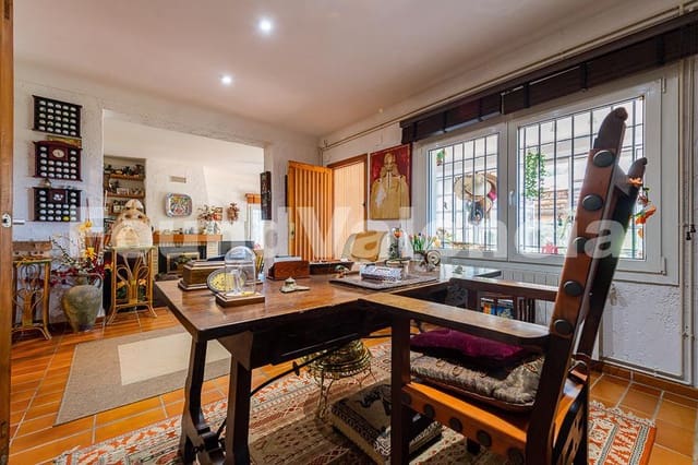 5 soverom Villa til salgs i Chiva - € 550 000 (Ref: 7555886)