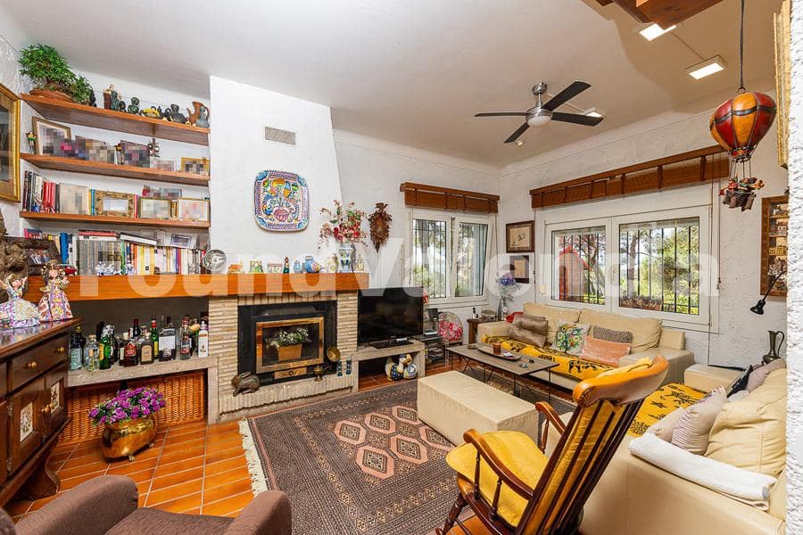 5 slaapkamer Villa te koop in Chiva - € 550.000 (Ref: 7555886)