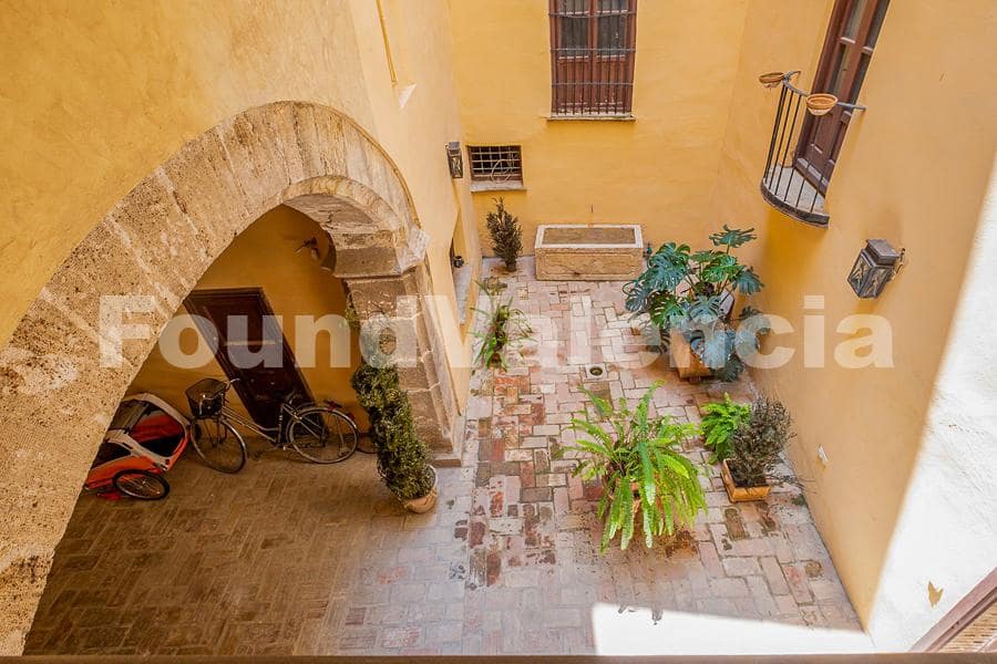 9 soveværelse Lejlighed til salg i Valencia by - € 3.200.000 (Ref: 7615242)