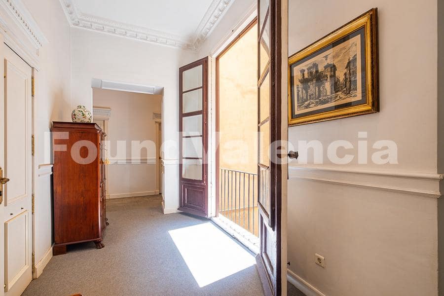 9 soveværelse Lejlighed til salg i Valencia by - € 3.200.000 (Ref: 7615242)